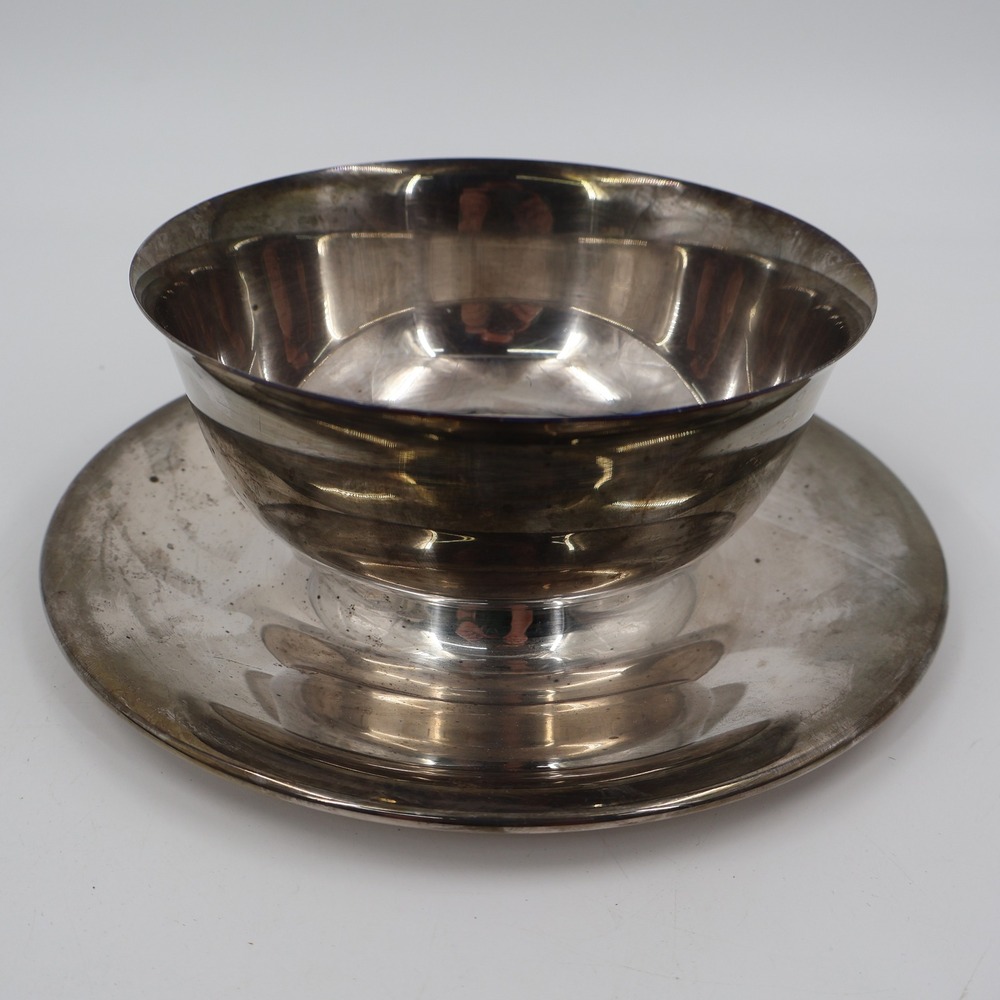 Wallace Sauce Gravy Boat‎ 6.5" Silver Silverplate Attached Underplate 938 USA